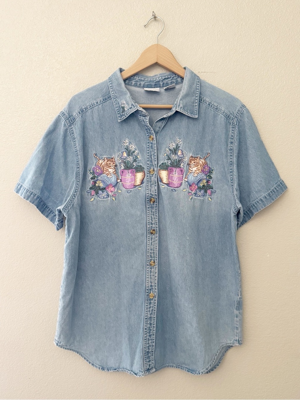 Bobbie Brooks Vintage Cat Embroidered Denim Shirt XL Blue Cottagecore Grandma